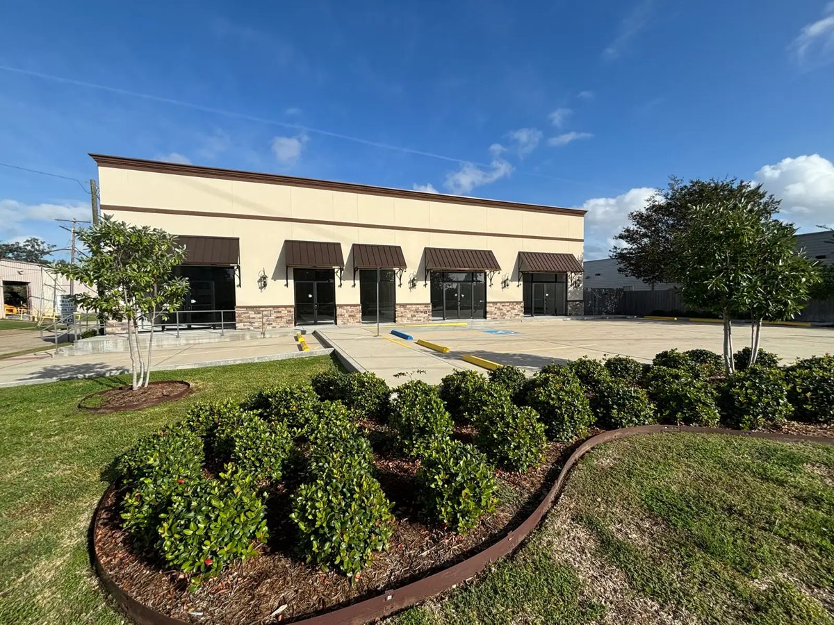 5117 Airline Dr Strip Center, Metairie, LA