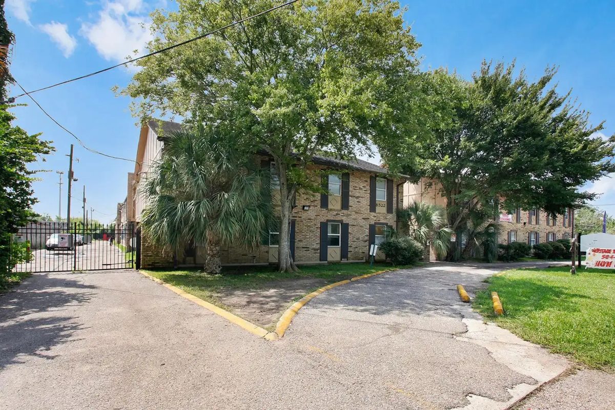 8520 Chef Menteur Hwy, New Orleans, LA