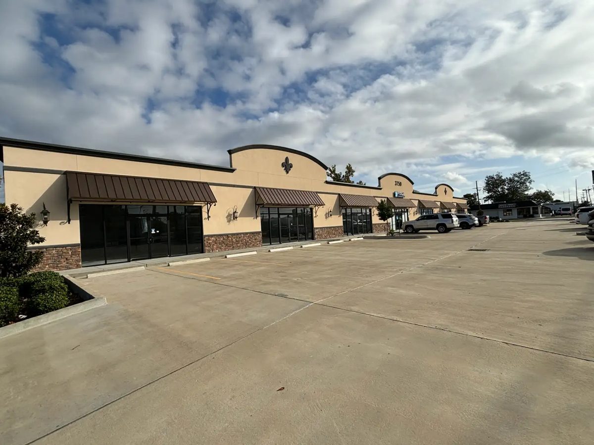 3759 Airline Dr, Metairie, LA